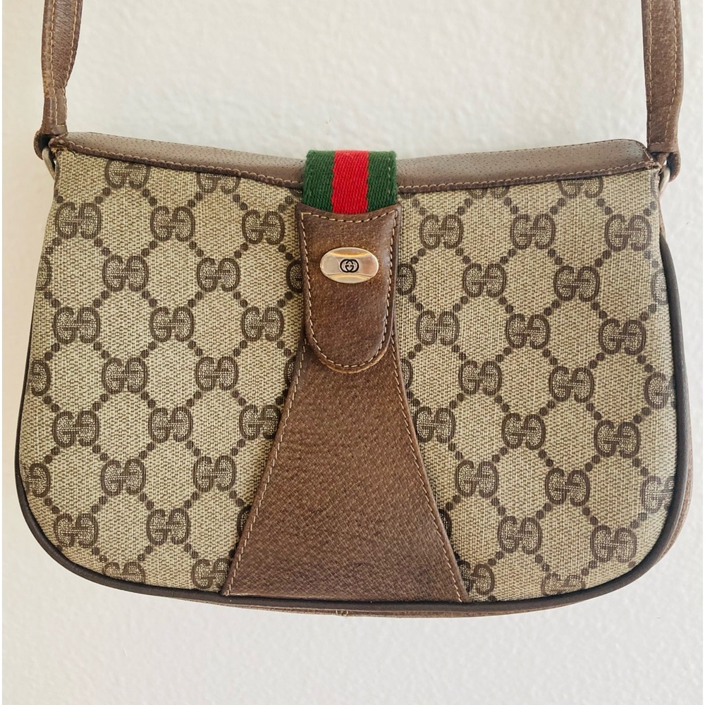 Gucci purse. Vintage bag beautiful condition. Chic